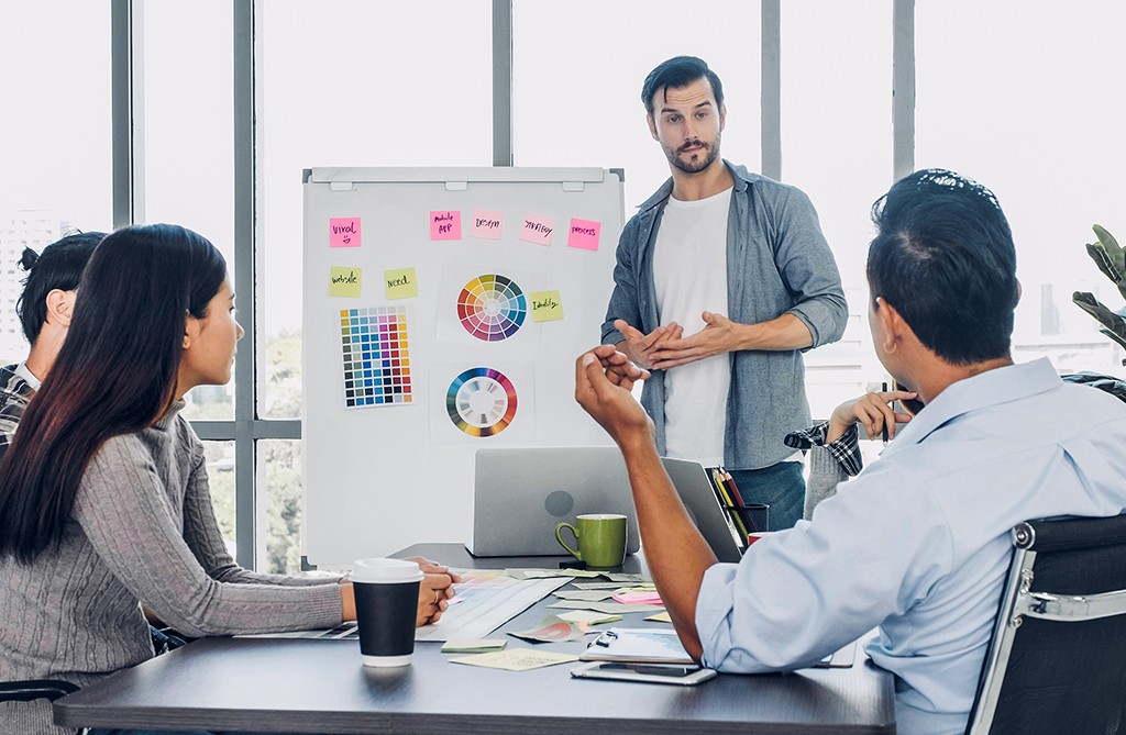 What a Fractional CMO Does for Startup Growth and Success