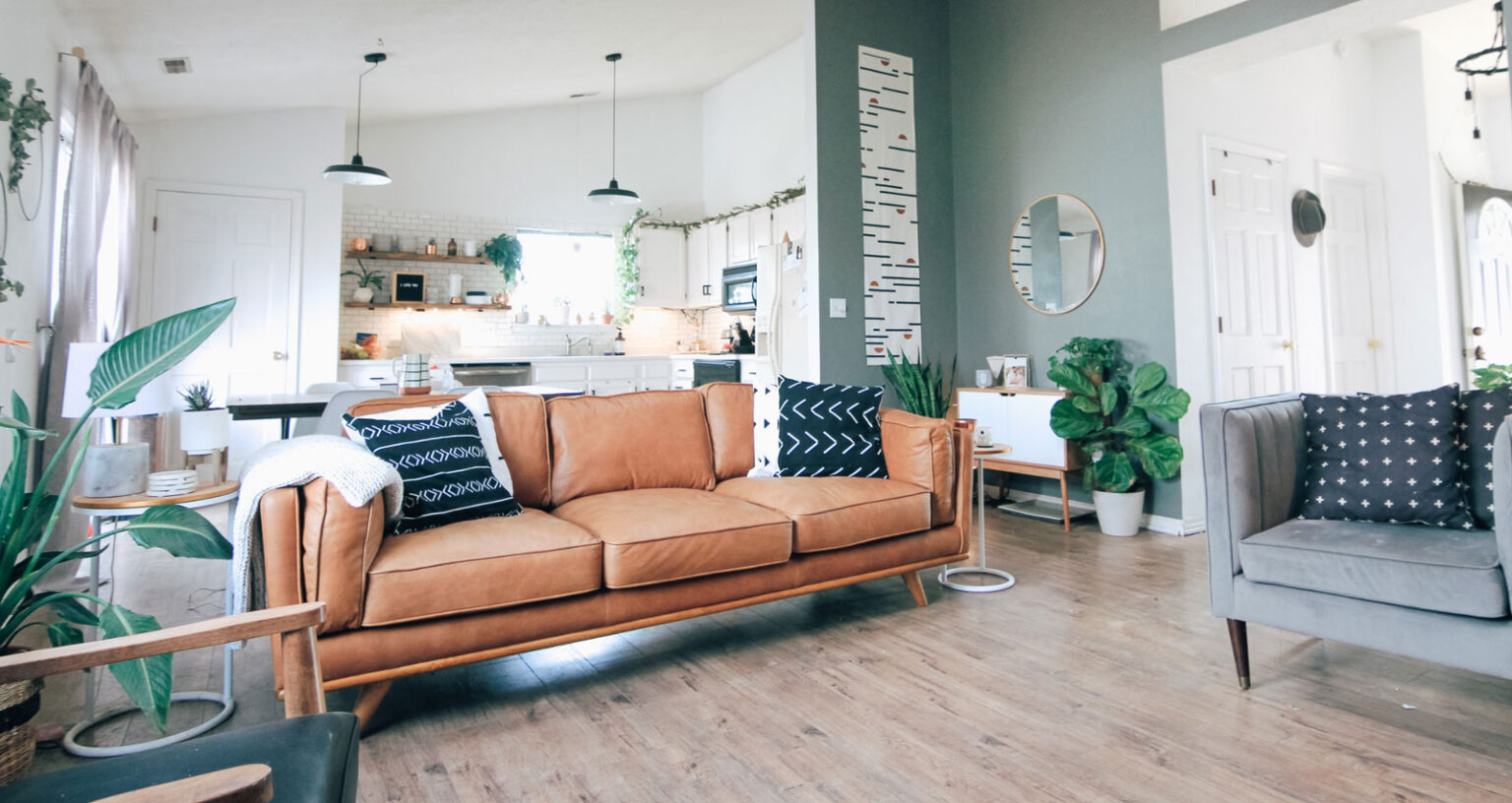 Modern home interior Roar CXO case study